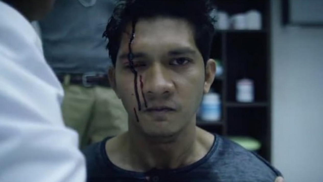 Iko Uwais Diduga Terlibat Kasus Penganiayaan, Seorang Berinisial R Lapor ke Polres Metro Bekasi Kota
            - galeri foto