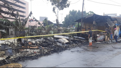 Belasan Kios di Pasar Warung Jambu Bogor Ludes Dilalap Api