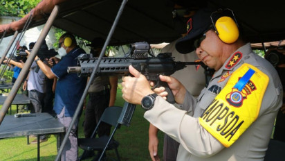 HUT Bhayangkara ke-76, Polda DIY Gelar Lomba Menembak Personel Polri dan Jurnalis