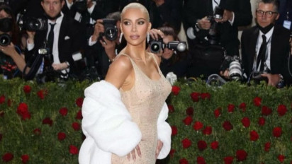 Gaun Kristal Marilyn Monroe Dikabarkan Rusak, Gara-gara Dipakai Kim Kardashian?