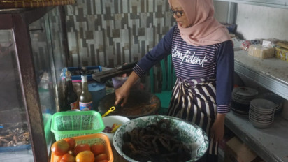 Nikmatnya Rujak Belut Brebes dengan Bahan Baku Pilihan