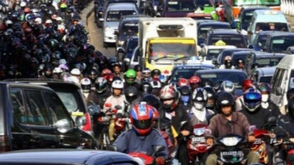Polisi Ingatkan Pengendara Motor Tidak Pakai Sandal Jepit, ini Alasannya