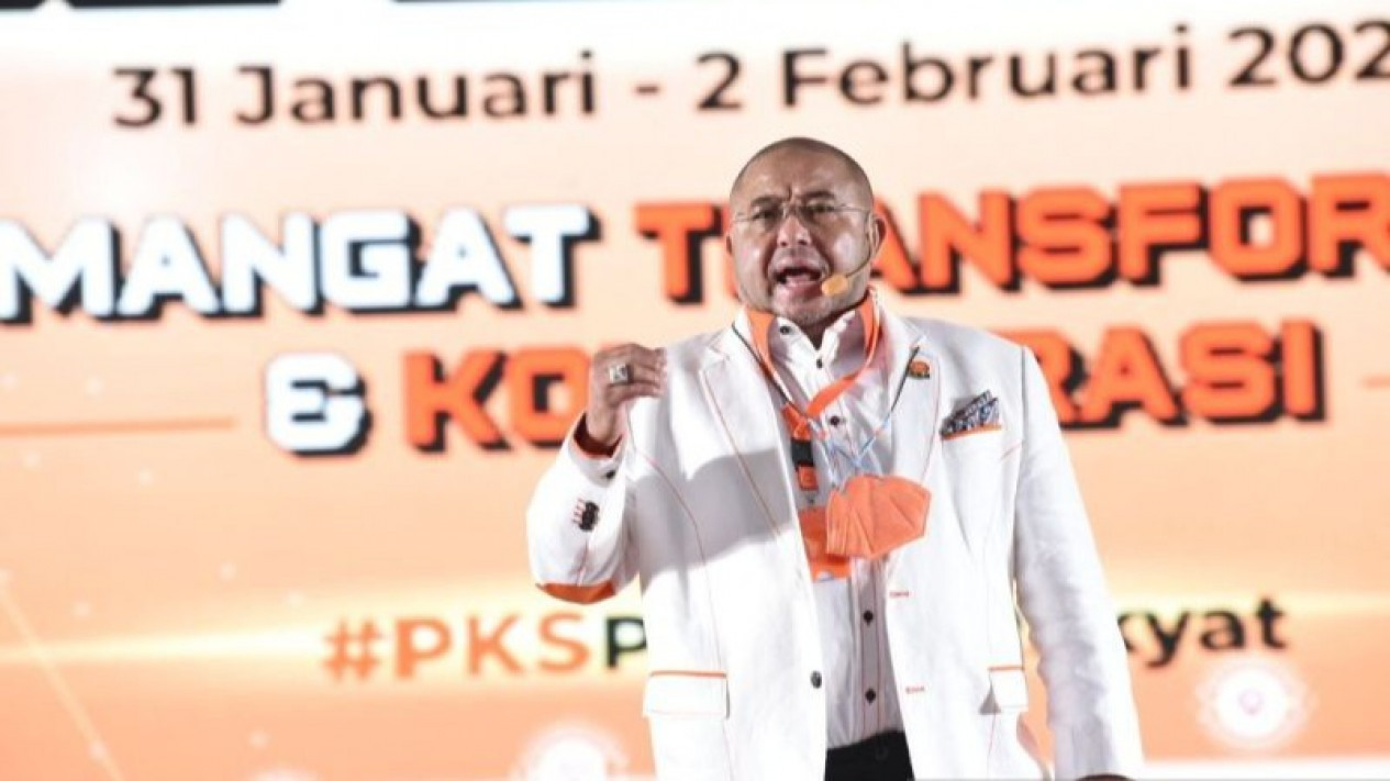 Presiden Jokowi Reshuffle Kabinetnya, Ini Kata Oposisi
            - galeri foto