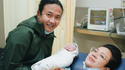 Selamat! Penantian 12 Tahunnya Berbuah Manis, Dea Ananda Melahirkan Anak Pertamanya yang Berjenis Kelamin Perempuan