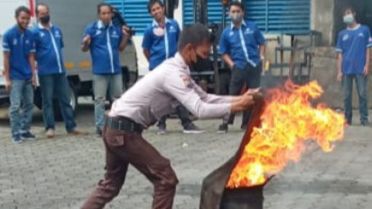 Jangan Diguyur Air, Ini Cara Aman Matikan Api Jika Gas Bocor