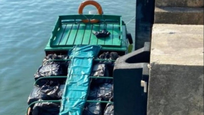 Bea Cukai Batam Tangkap Kapal Penyeludup Barang Ilegal