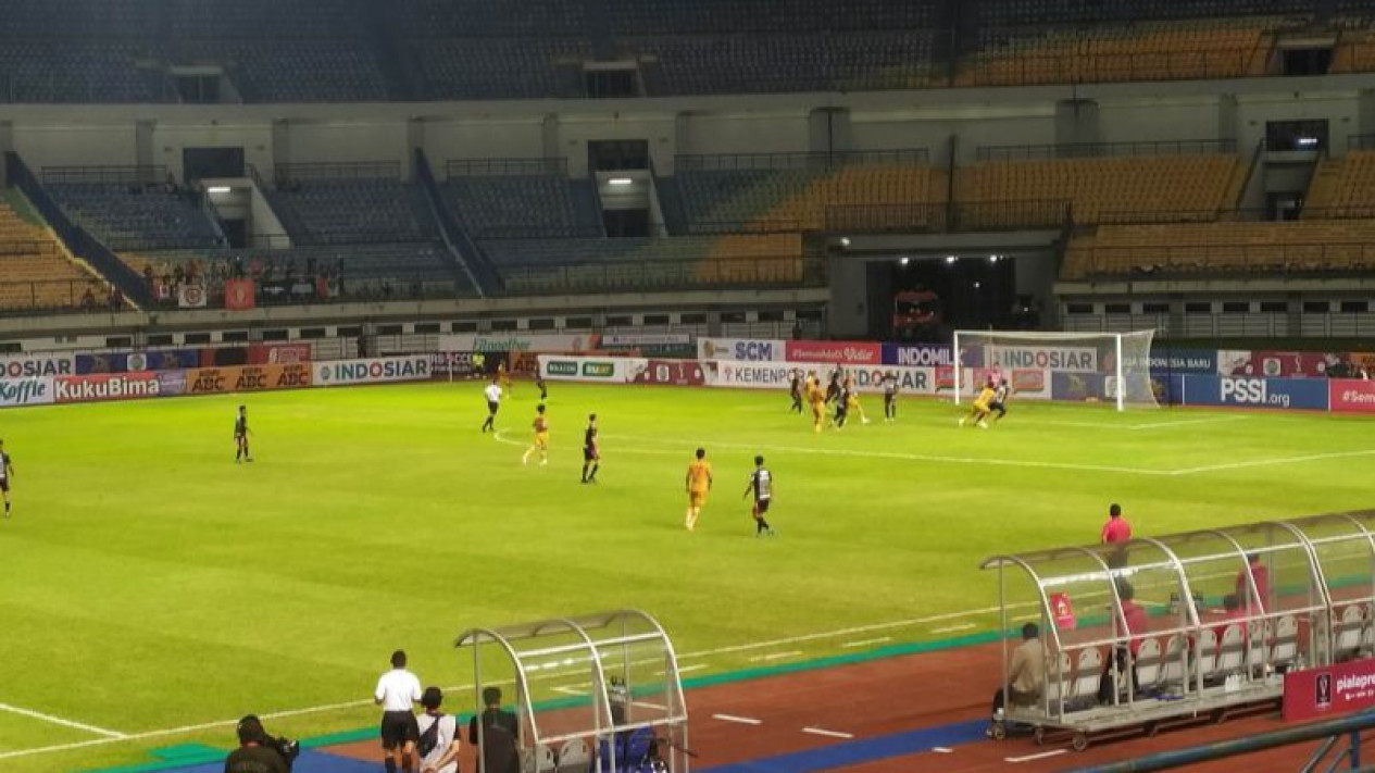 Bhayangkara FC Tundukkan Bali United 2-1 di Laga Lanjutan Grup C Piala Presiden 2022
            - galeri foto