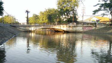 Ternyata di Atas Jembatan Peneleh Surabaya Bung Karno Nyatakan Cinta kepada Oetari, Belakangan Terungkap Hanya karena Kasihan