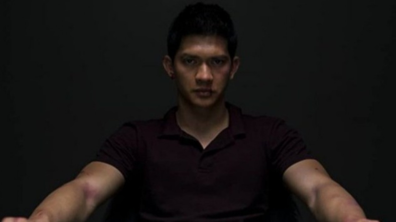 Iko Uwais Penuhi Panggilan Polres Metro Bekasi Kota
            - galeri foto