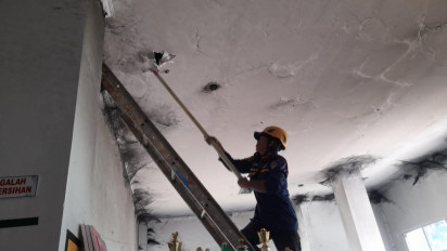Diduga Akibat Korsleting Listrik Ruangan di Kantor Dinas PPA Mamuju Terbakar