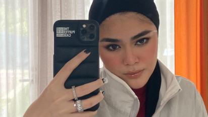 Sivia Azizah Menikah Hari Ini, Tampak Memukau dengan Balutan Pakaian Pengantin Adat Palembang