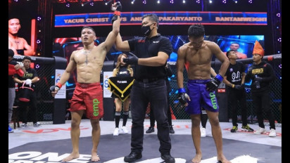 Mario Satya Raih Sabuk Interim Kelas Bantam Usai Duel Panjang Kontra Alfiandi