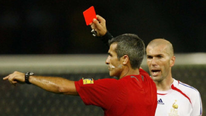 Zidane Tak Bangga dengan Cara Akhiri Karier di Piala Dunia, Sebenarnya Apa yang Terjadi?