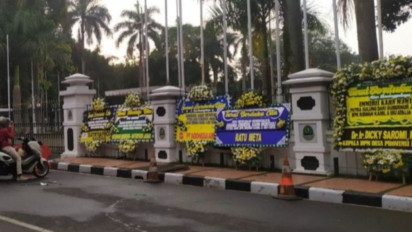 Terdapat Ribuan Karangan Bunga untuk Emmeril, Ridwan Kamil Akan Mendaur Ulangnya Menjadi Sebuah Karya Seni