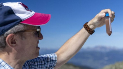 Fenomena "Darah Salju" di Pegunungan Alpen, Peneliti Lakukan Penelitian