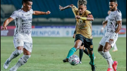 Aji Santoso Akui Pemain Asing Persebaya Belum Maksimal: Kondisinya Masih 50-60 Persen