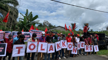 Ratusan Warga Geruduk Kantor DPRD Simalungun: Tolak Konversi Tanaman The Jadi Sawit