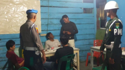 Petugas Gabungan Ciduk 9 Pelaku Game Judi Online di Sejumlah Warkop Meulaboh