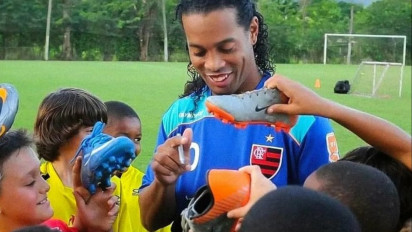 Tiket Nonton Ronaldinho Perkuat Rans Nusantara FC di Stadion Kanjuruhan Malang Sudah Bisa Dibeli, Cek Harganya