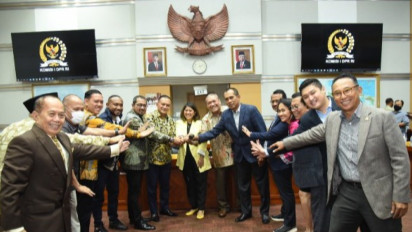 Fraksi Partai Demokrat Gantikan Anton Sukartono Suratto ke Teuku Riefky Harsya Rombak Pimpinan Komisi I DPR RI