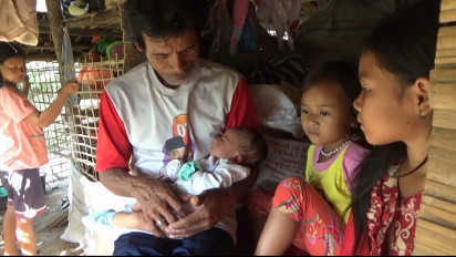 Pilu, Cerita Pasutri dan 3 Anak Balitanya Tinggal di Gubuk Reyot Seatap dengan Ternak