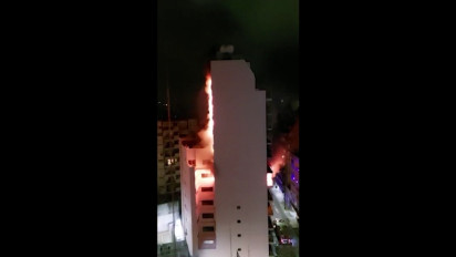 Kebakaran Hebat Melanda Sebuah Apartemen di Buenos Aires Argentina, Lima Orang Dilaporkan Meninggal Dunia