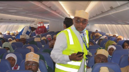 Setelah Pembelian Kapal Falk Njema dari Indonesia, Sebanyak 188 Calon Jemaah Haji Kloter Pertama Asal Uni Komoro Berangkat ke Tanah Suci Menggunakan Pesawat Lion Air dari Indonesia