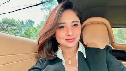 Profil Dewi Perssik yang Pernikahannya dengan Angga Wijaya di Ujung Perceraian