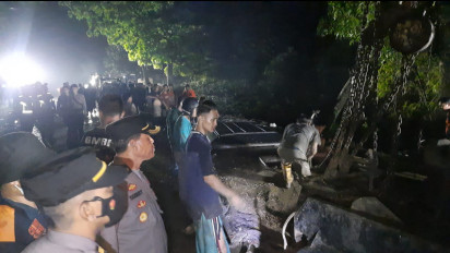 Proses Evakuasi Bangkai Bus Terjun Ke Jurang Selesai, Petugas Masih Lakukan Pencarian Wanita Diduga Menjadi Korban