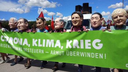 Demonstrasi Besar di Kota Munich Kritik G7