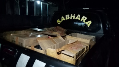 Sembunyikan Puluhan Botol Arak Bali, Rumah Warga di Paiton Probolinggo Digerebek Polisi