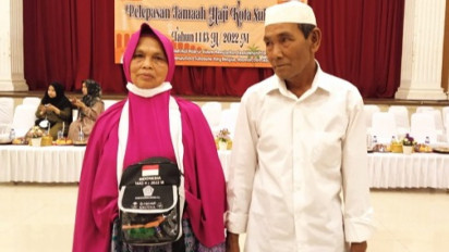 Suami Terhambat Batasan Usia, Calon Jemaah Haji Asal Sukabumi Harus Rela Berangkat Sendiri
