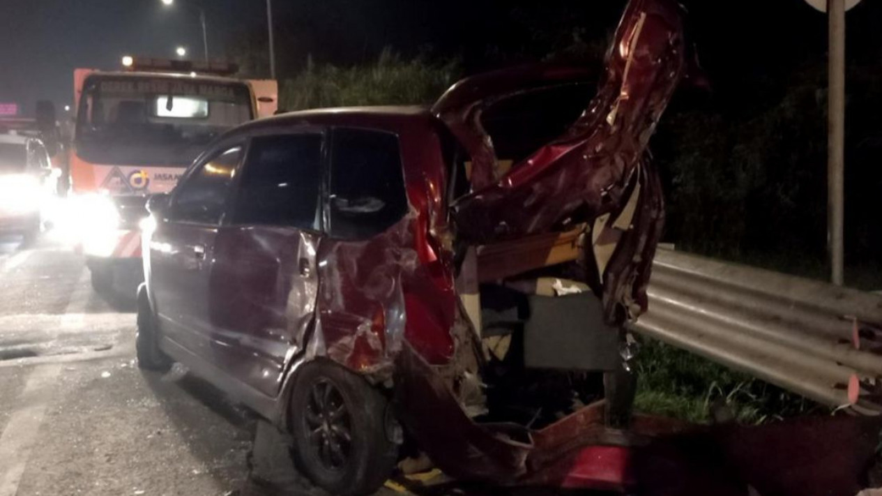 Jasa Marga Kabarkan Proses Evakuasi Kecelakaan Beruntun di Ruas Tol Cipularang KM 92 arah Jakarta Telah Selesai
            - galeri foto