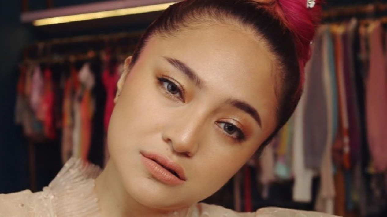 Marshanda Dikabarkan Hilang Secara Misterius di Los Angeles, Amerika Serikat, Denny Sumargo Turut Cemas
            - galeri foto