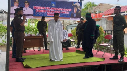 Langgar Syariat Islam, 4 Warga Kota Langsa Dihukum Cambuk di Depan Umum