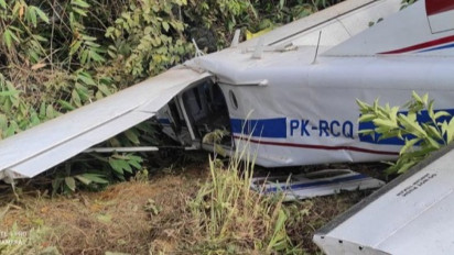 Penampakan Pesawat AMA Rusak Parah Usai Mendarat Darurat di Keerom Papua, Pilot dan 6 Penumpang Selamat