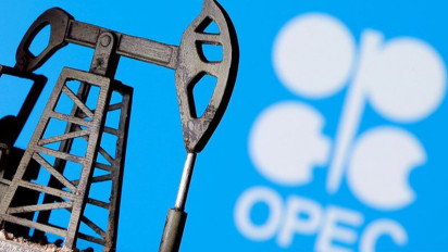 Minyak Terangkat Dua Persen di Tengah Kekhawatiran Pasokan