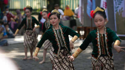 350 Anak Ramaikan Festival Panjat Tebing Anak Nusantara di Yogyakarta