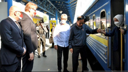 Presiden Jokowi dan Ibu Iriana Tiba di Ukraina