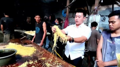Satnarkoba Polresta Bandung Gerebek Pabrik Mie Berformalin