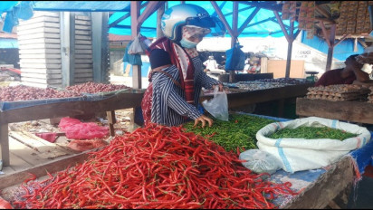 Masyarakat Blangpidie Menjerit, Harga Cabai Merah Tembus Rp120 Ribu per Kilogram