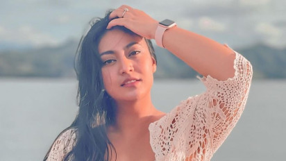 Artis Ayu Anjani Berduka Setelah Ibu dan Adiknya Meninggal dalam Kecelakaan Kapal Wisata di Labuan Bajo