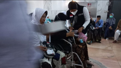 Tim Dokter Kantor Kesehatan Haji Indonesia Imbau Jamaah Aktivitas Fisik Berat Picu Kambuhnya Penyakit Jantung