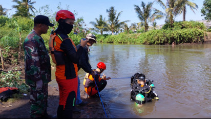 Pencarian Korban Hilang Tenggelam di Sungai Gedang Klutuk Lumajang, Libatkan Tim Katak dan Tim Sar Gabungan