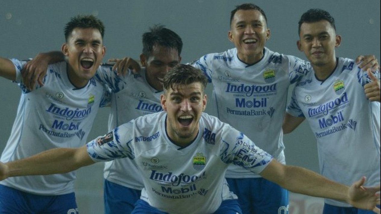 Jelang Laga Melawan PSS Sleman, Para Pemain Persib Bandung Siap Tampil Maksimal dan Berjuang untuk Tiket Semifinal Piala Presiden
            - galeri foto