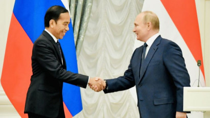 Putin Sebut Dialog dengan Jokowi Sangat Informatif