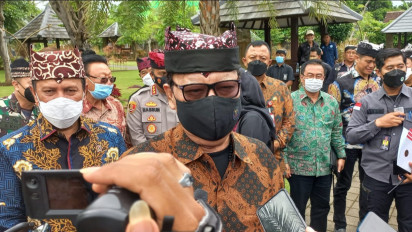 Gelar Solat Ghaib untuk Tjahjo Kumolo, Bupati Ipuk: Sosok Berkontribusi untuk Kemajuan Banyuwangi