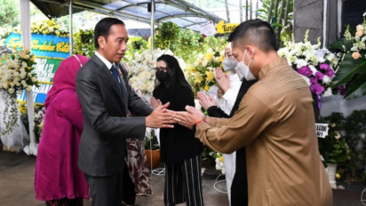 Presiden Jokowi Takziah ke Kediaman Almarhum Menpan-RB Tjahjo Kumolo