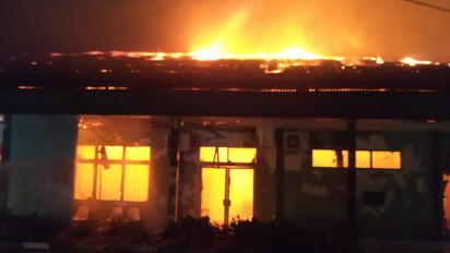 Viral! Beredar Video Kebakaran RS Putri Hijau Medan, Warga Sekitar Berhamburan