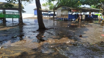 Ngeri! Banjir Rob Kembali Terjang Palabuhanratu Sukabumi, Rumah Warga Jebol